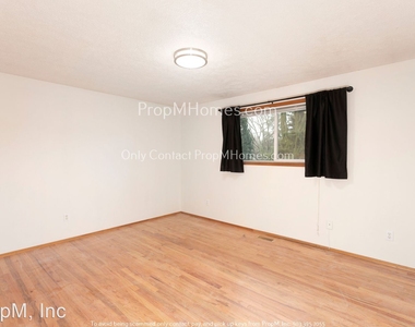 11637 Sw Bowmont Street - Photo Thumbnail 9