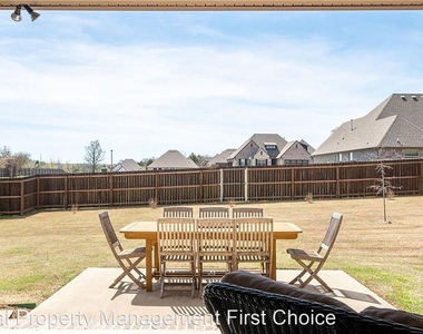 8606 Gatehouse Way - Photo Thumbnail 31