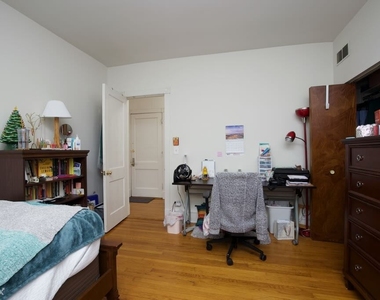 6717 N. Sheridan, Unit S-8 - Photo Thumbnail 10