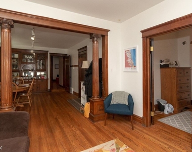 1517 W. Oakdale, Unit 8 - Photo Thumbnail 10