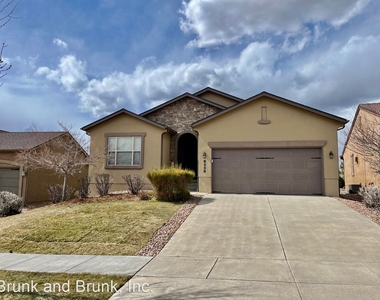 6238 Cumbre Vista Way - Photo Thumbnail 0