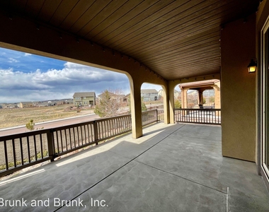 6238 Cumbre Vista Way - Photo Thumbnail 32