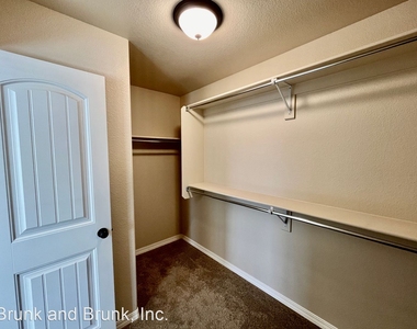 6238 Cumbre Vista Way - Photo Thumbnail 15