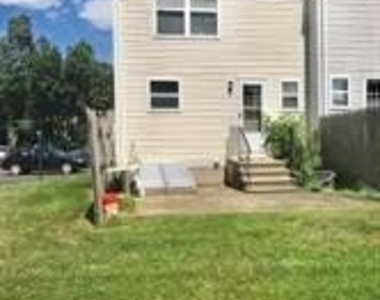 20 Meadowrue Drive - Photo Thumbnail 15