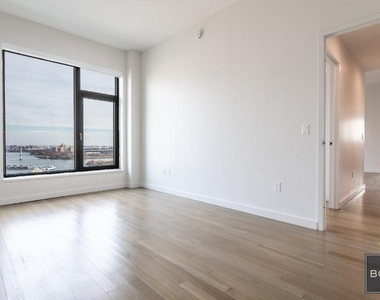 515 East 86th Street - Photo Thumbnail 8