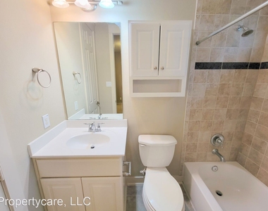 1237 Hobbs Reach Ln. - Photo Thumbnail 24