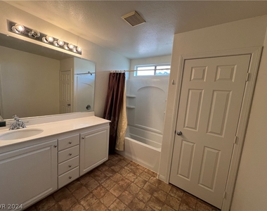 3144 Manti Peak Avenue - Photo Thumbnail 11