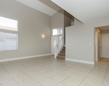 8104 Sundown Vista Avenue - Photo Thumbnail 5