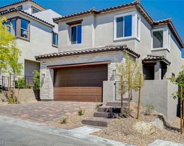 11524 Desert Hollow Avenue - Photo Thumbnail 1