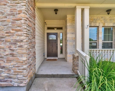 905 Walnut Canyon Blvd - Photo Thumbnail 4