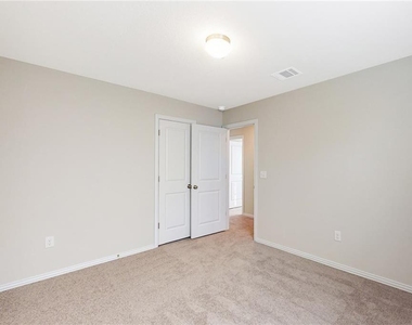 17212 Crowndale Dr - Photo Thumbnail 25