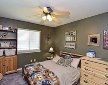 2056 Kimbrook Dr - Photo Thumbnail 16