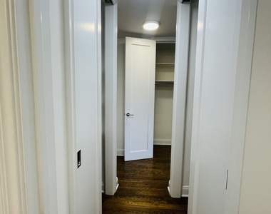 165 East 35th Street - Photo Thumbnail 7