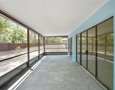 508 Carlsbad Drive - Photo Thumbnail 10