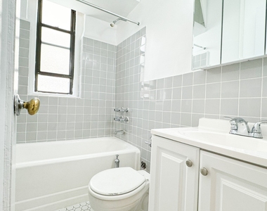 163 East 87th Street - Photo Thumbnail 3