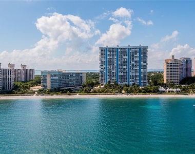 881 Ocean Dr - Photo Thumbnail 28