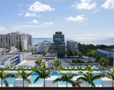 300 Collins Ave - Photo Thumbnail 15