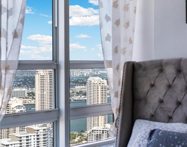 950 Brickell Bay Dr - Photo Thumbnail 19