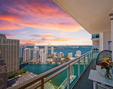 950 Brickell Bay Dr - Photo Thumbnail 0