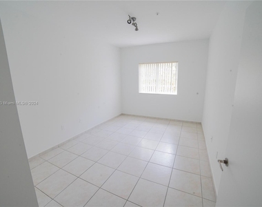 7200 Nw 114 Ave - Photo Thumbnail 21