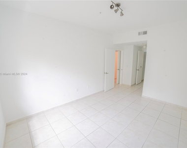 7200 Nw 114 Ave - Photo Thumbnail 19