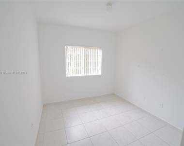 7200 Nw 114 Ave - Photo Thumbnail 12