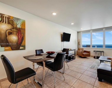 3725 S Ocean Dr - Photo Thumbnail 10