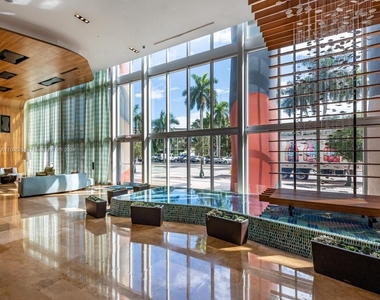 50 Biscayne Blvd - Photo Thumbnail 12