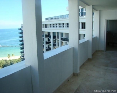 10275 Collins Ave - Photo Thumbnail 16