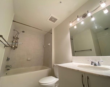 133 Ne 2 Ave - Photo Thumbnail 22