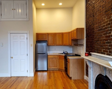 672 Tremont - Photo Thumbnail 2