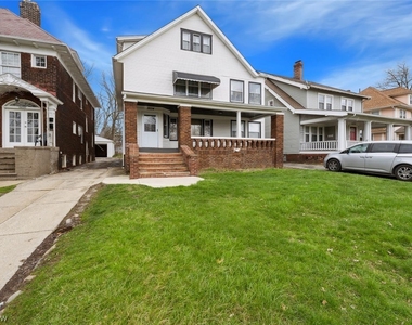 3234 Euclid Heights Boulevard - Photo Thumbnail 2