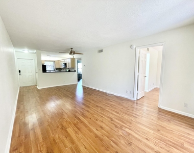 3130 Millwood Terrace - Photo Thumbnail 17