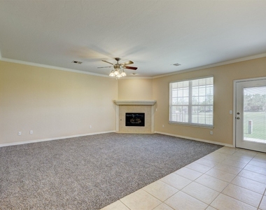 11312 Nw 121st Place - Photo Thumbnail 3