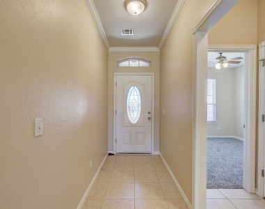 11312 Nw 121st Place - Photo Thumbnail 2