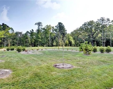 325 Clements Mill Trace - Photo Thumbnail 32