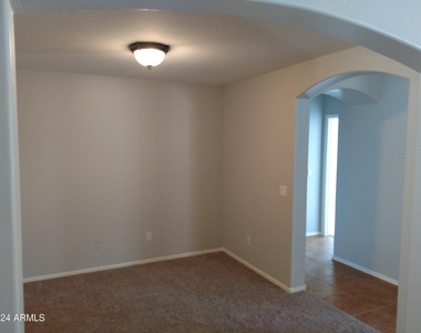 15336 W Jenan Drive - Photo Thumbnail 5