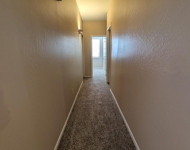 6216 S Opal Drive - Photo Thumbnail 9