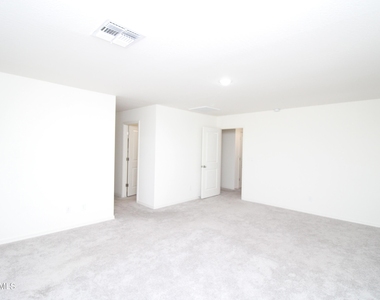 35380 W Santa Clara Avenue - Photo Thumbnail 13