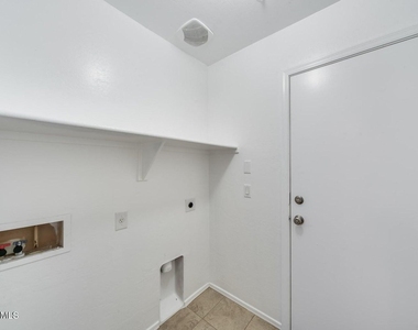 2634 S Alpine Drive - Photo Thumbnail 5