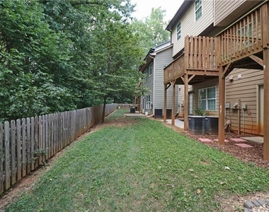 2902 Ashlyn Drive - Photo Thumbnail 20