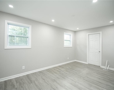 537 Trabert Avenue Nw - Photo Thumbnail 7