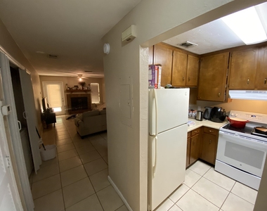 1104 Green Tree Court - Photo Thumbnail 2