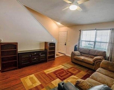 2525 Hartsfield Road - Photo Thumbnail 2