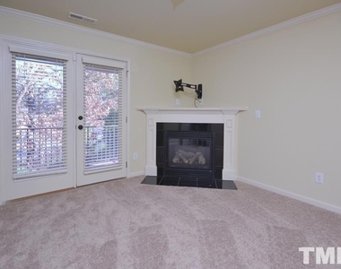 852 Queen City Crescent - Photo Thumbnail 26