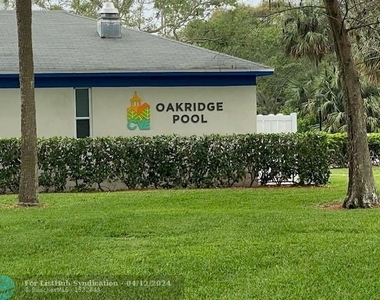 74 Oakridge - Photo Thumbnail 25