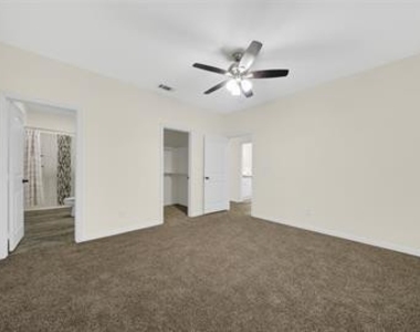 1108 E Chaffin Street - Photo Thumbnail 12