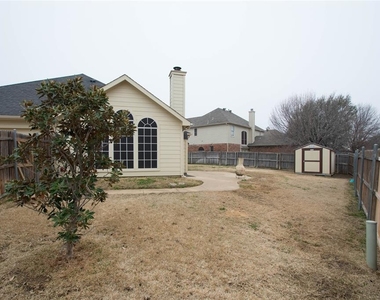 4721 Park Bend Drive - Photo Thumbnail 22