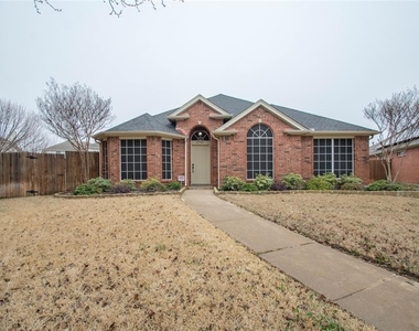 4721 Park Bend Drive - Photo Thumbnail 0