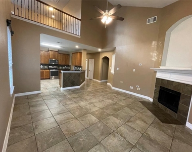 4533 Worchester Lane - Photo Thumbnail 5